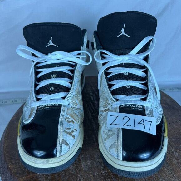 Nike Jordan Sneakers Mens 11.5 Dub Zero Black and White Gold Trim 311046-005 - Picture 15 of 16